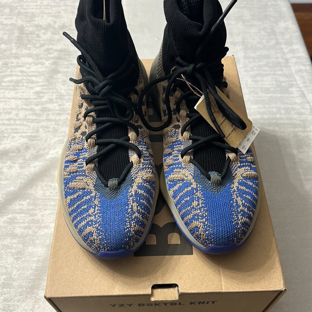 Adidas Yeezy Basketball Shoes - Size 10.5 - Mens